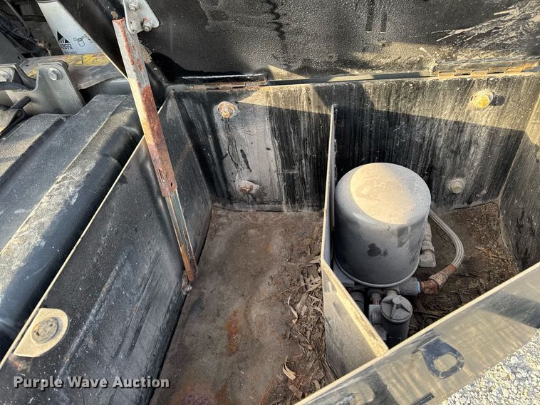 image for item DW2449 2015 TerraGator 8300B applicator