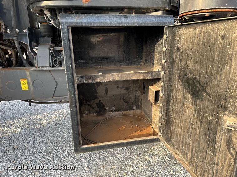 image for item DW2449 2015 TerraGator 8300B applicator