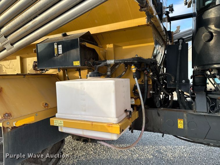 image for item DW2449 2015 TerraGator 8300B applicator