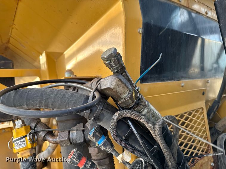 image for item DW2449 2015 TerraGator 8300B applicator