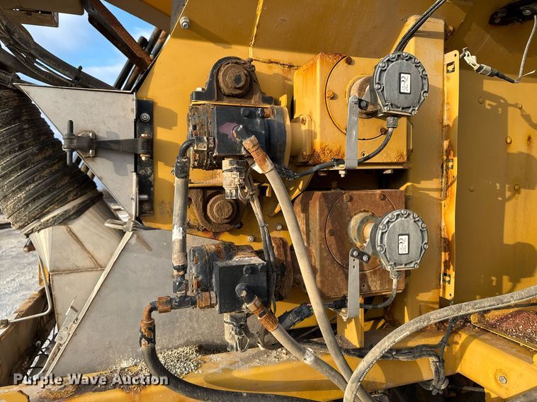 image for item DW2449 2015 TerraGator 8300B applicator