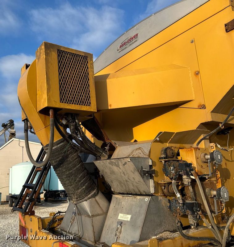 image for item DW2449 2015 TerraGator 8300B applicator