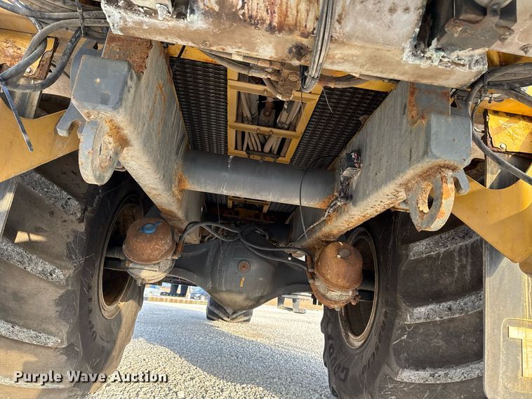 image for item DW2449 2015 TerraGator 8300B applicator