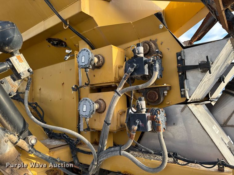 image for item DW2449 2015 TerraGator 8300B applicator