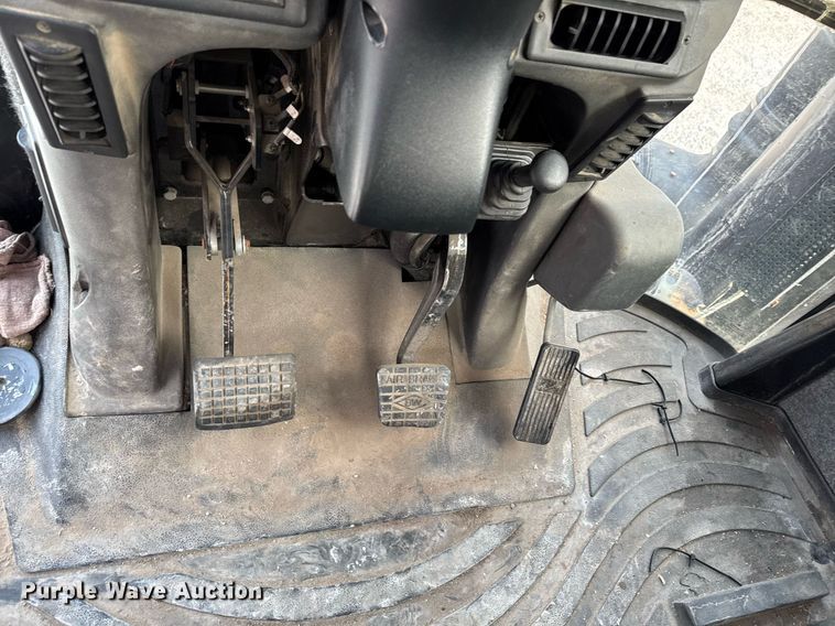 image for item DW2449 2015 TerraGator 8300B applicator