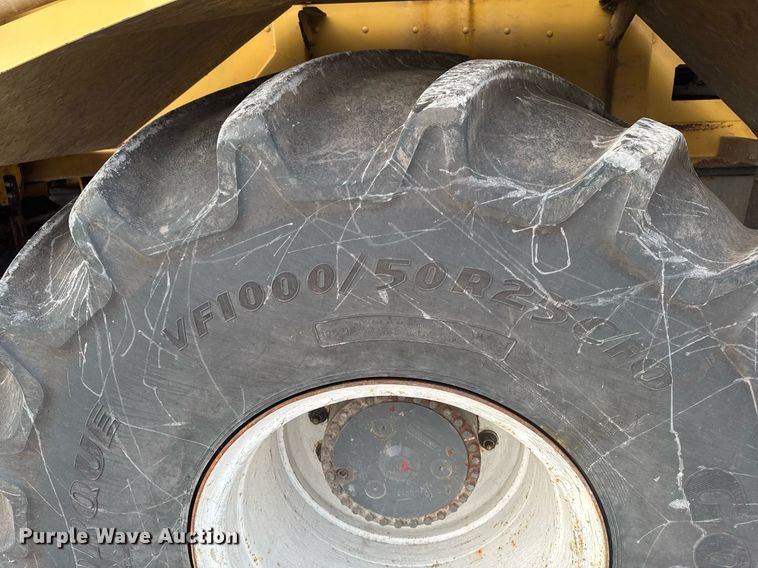 image for item DW2449 2015 TerraGator 8300B applicator