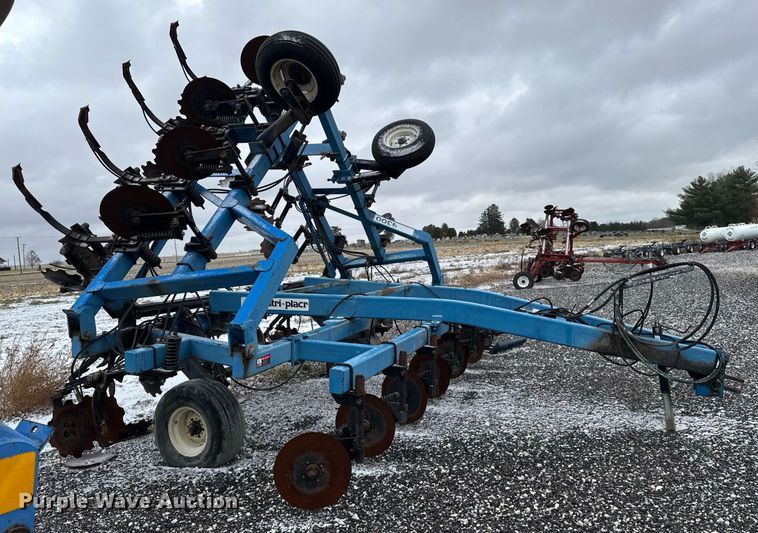 image for item DW2454 DMI Nutri-Placr 4300 NH3 applicator