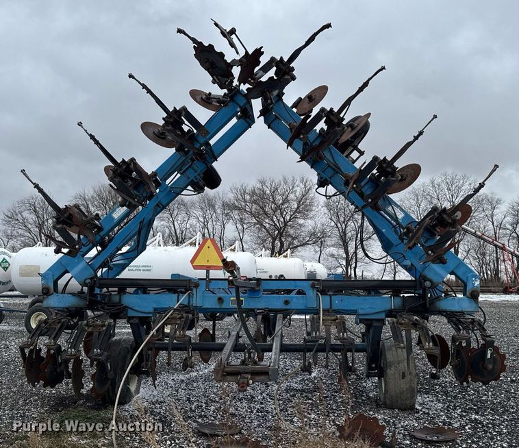 image for item DW2454 DMI Nutri-Placr 4300 NH3 applicator