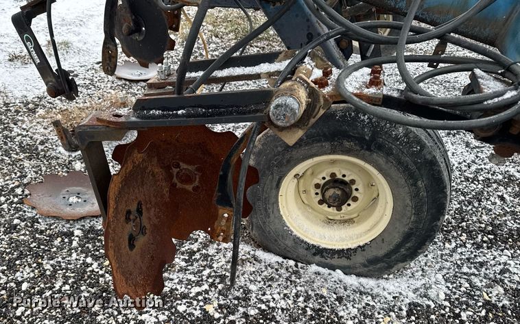 image for item DW2454 DMI Nutri-Placr 4300 NH3 applicator