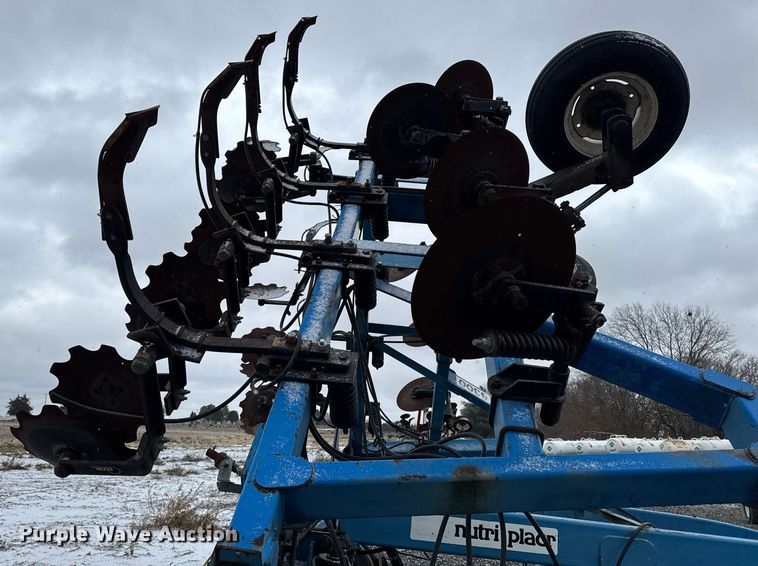 image for item DW2454 DMI Nutri-Placr 4300 NH3 applicator