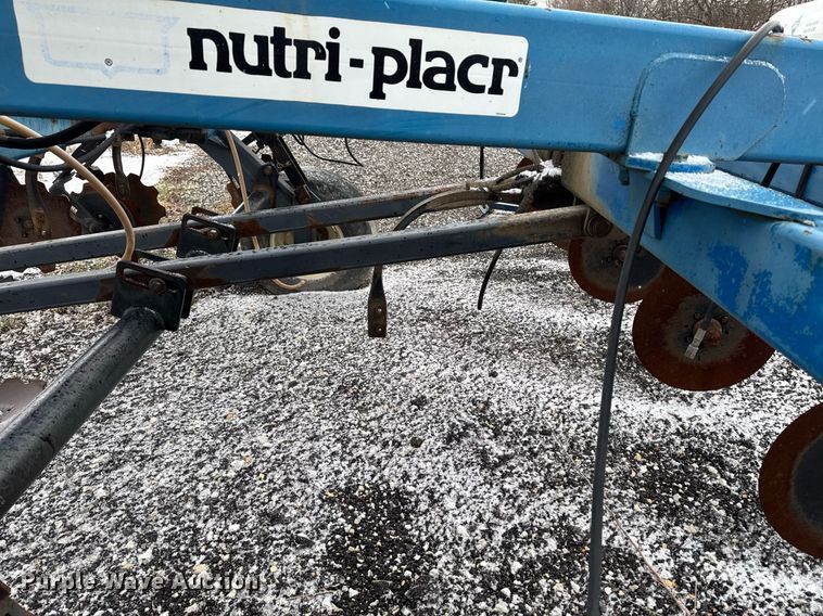 image for item DW2454 DMI Nutri-Placr 4300 NH3 applicator