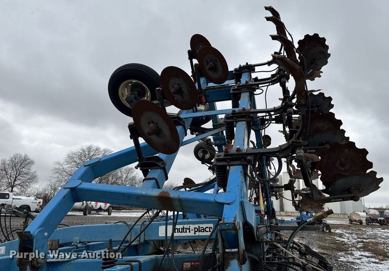 image for item DW2454 DMI Nutri-Placr 4300 NH3 applicator