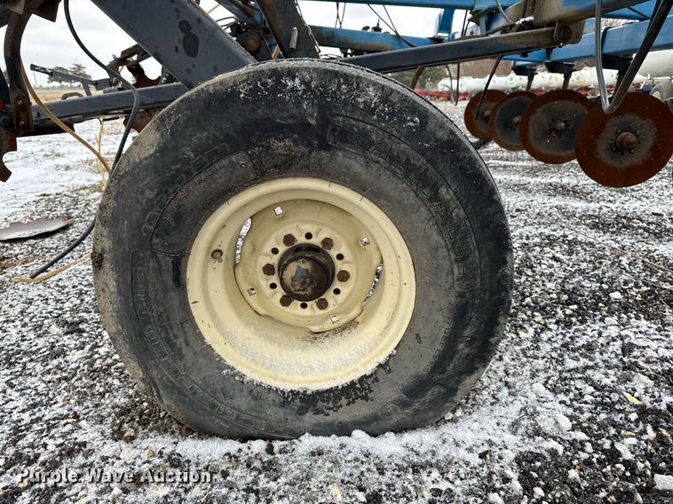 image for item DW2454 DMI Nutri-Placr 4300 NH3 applicator