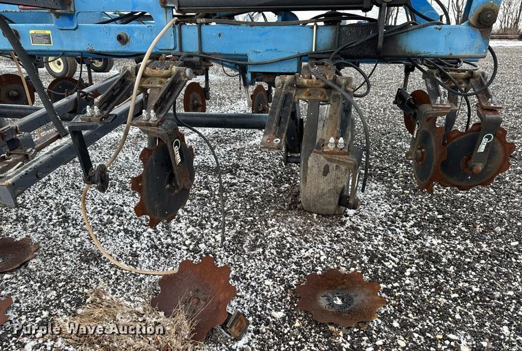 image for item DW2454 DMI Nutri-Placr 4300 NH3 applicator