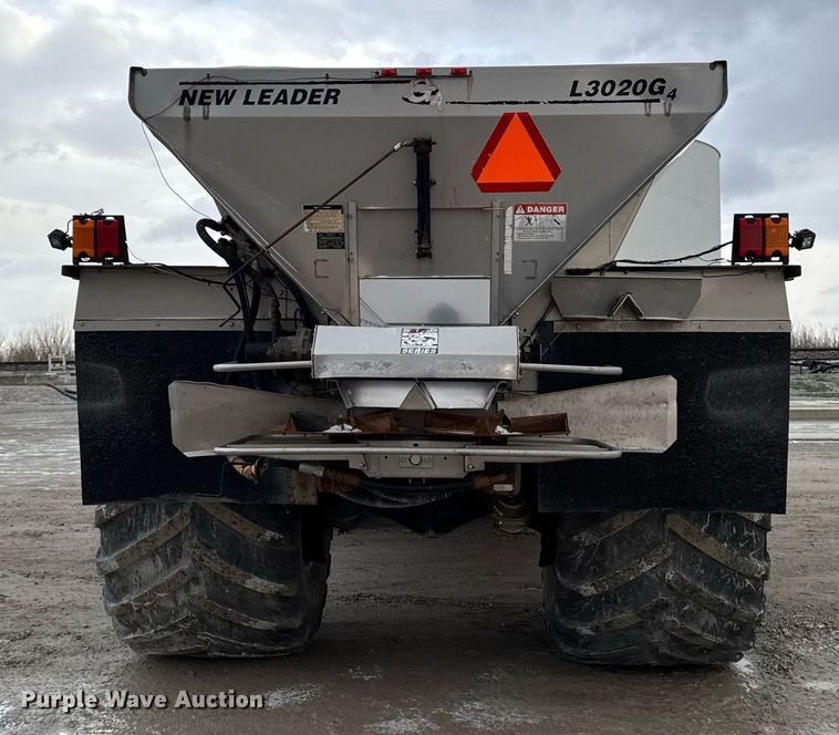 image for item DW2459 Case IH FLX4510 spreader