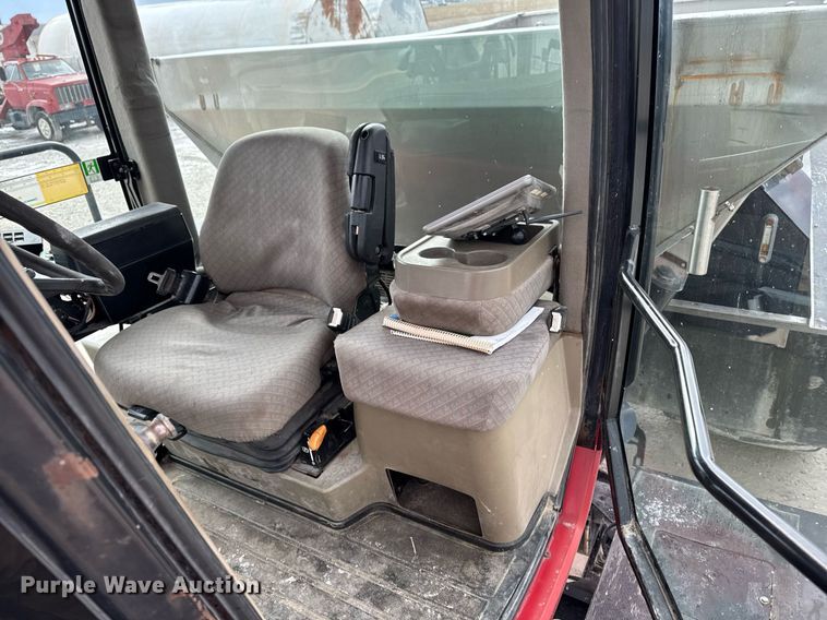 image for item DW2459 Case IH FLX4510 spreader