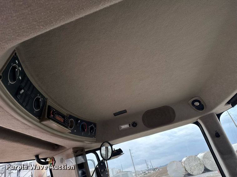 image for item DW2459 Case IH FLX4510 spreader