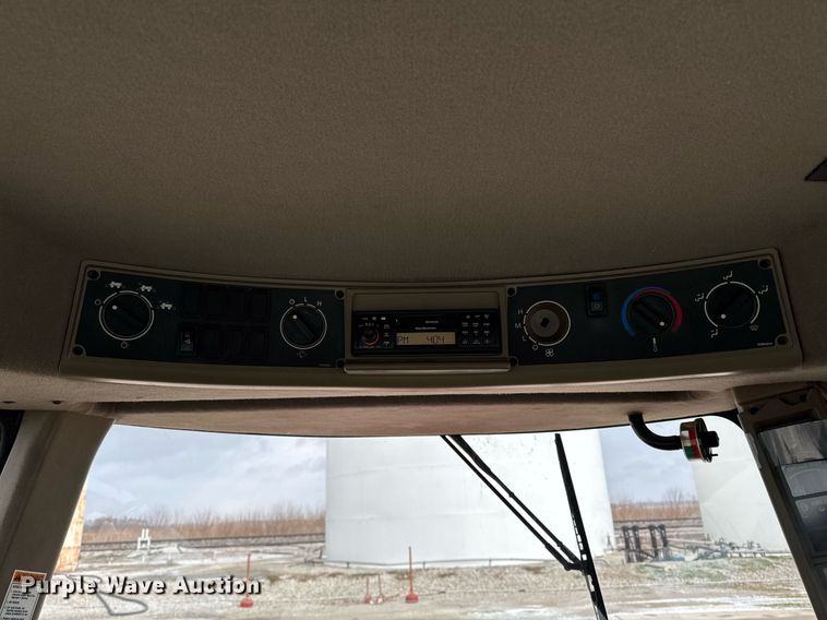 image for item DW2459 Case IH FLX4510 spreader