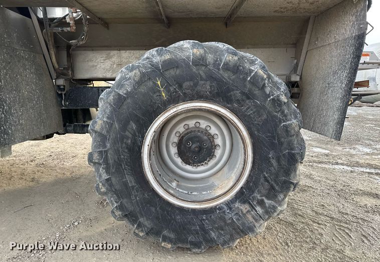 image for item DW2459 Case IH FLX4510 spreader