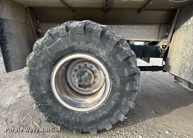 image for item DW2459 Case IH FLX4510 spreader