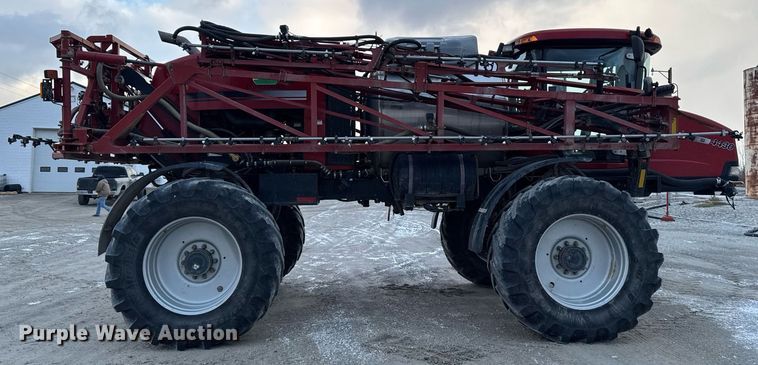 image for item DW2460 2014 Case IH Patriot 4430 sprayer