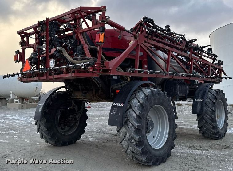 image for item DW2460 2014 Case IH Patriot 4430 sprayer