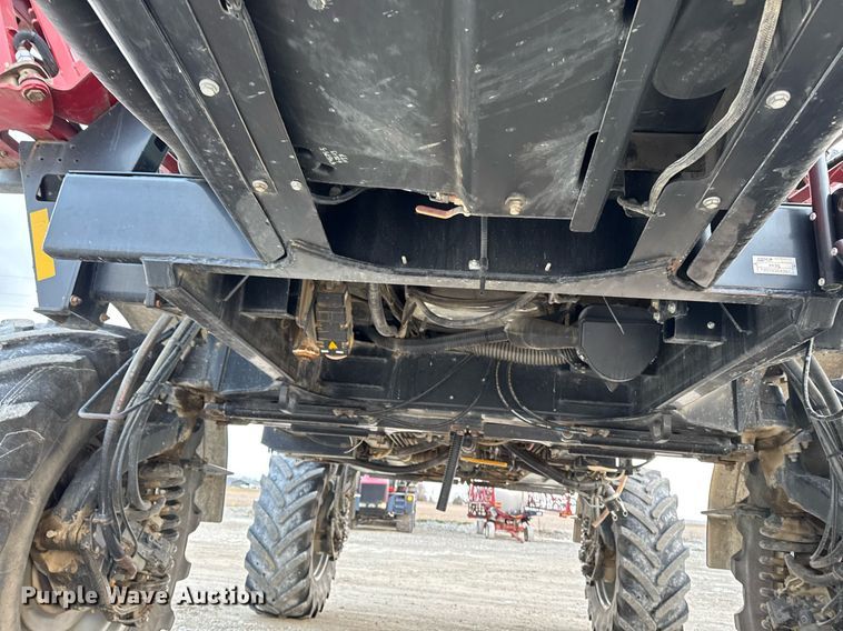 image for item DW2460 2014 Case IH Patriot 4430 sprayer