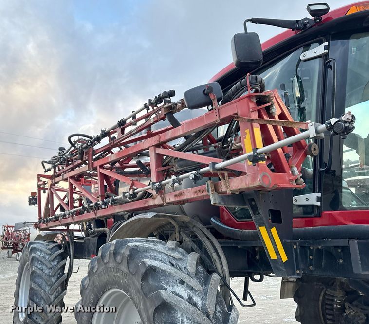 image for item DW2460 2014 Case IH Patriot 4430 sprayer