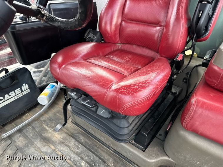 image for item DW2460 2014 Case IH Patriot 4430 sprayer