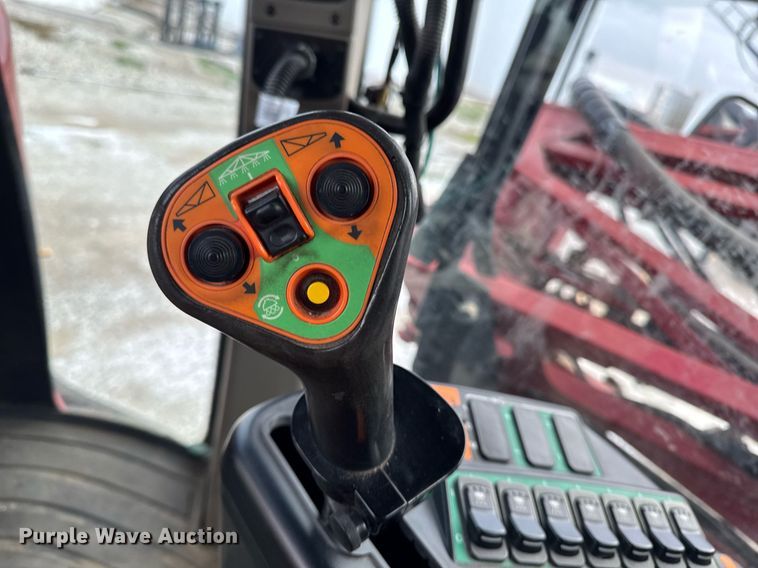 image for item DW2460 2014 Case IH Patriot 4430 sprayer