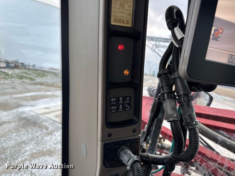 image for item DW2460 2014 Case IH Patriot 4430 sprayer