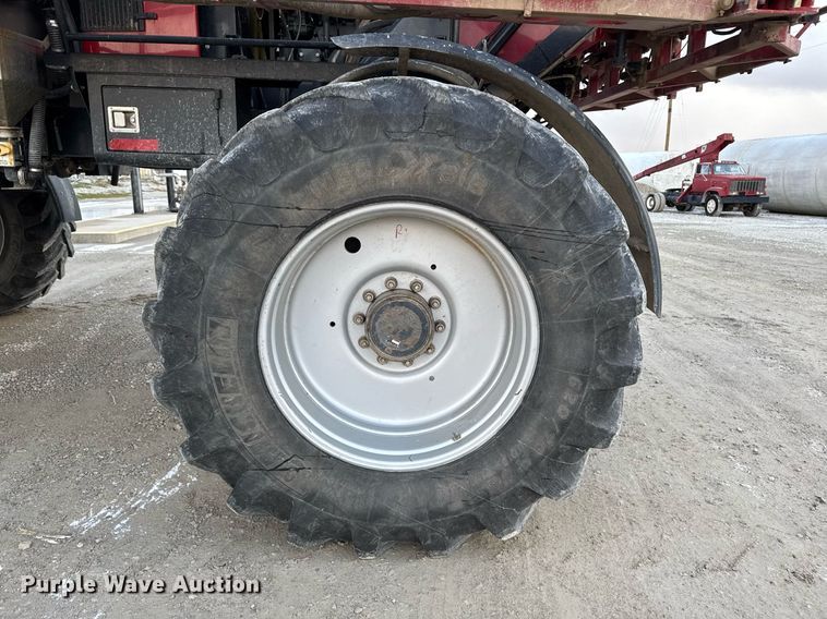 image for item DW2460 2014 Case IH Patriot 4430 sprayer