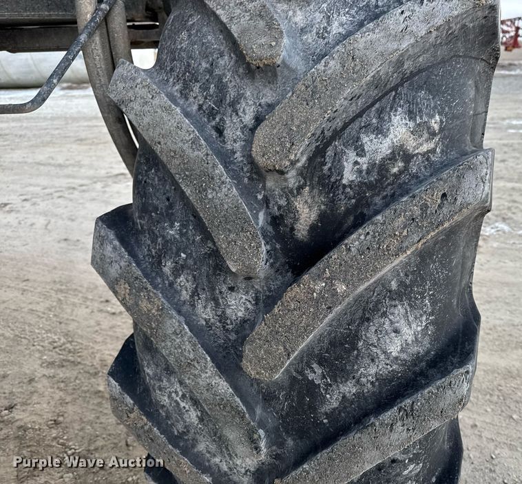 image for item DW2460 2014 Case IH Patriot 4430 sprayer