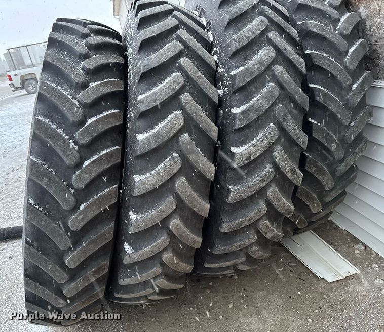 image for item DW2460 2014 Case IH Patriot 4430 sprayer