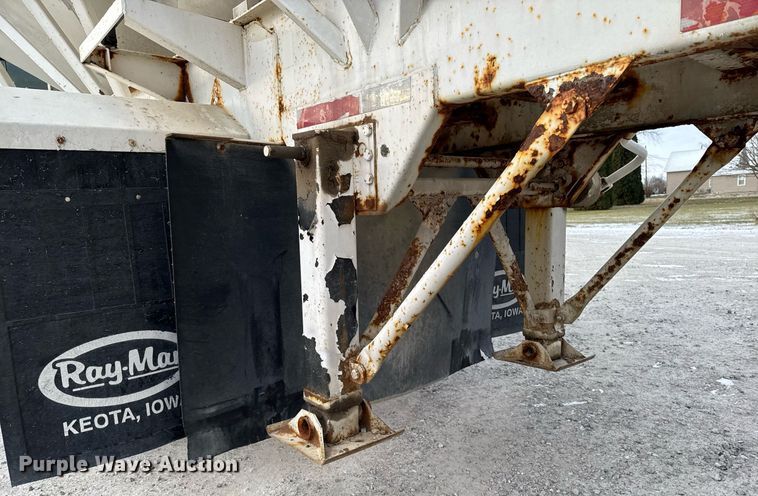 image for item DW2464 2006 Rayman 36CH11SF fertilizer delivery trailer