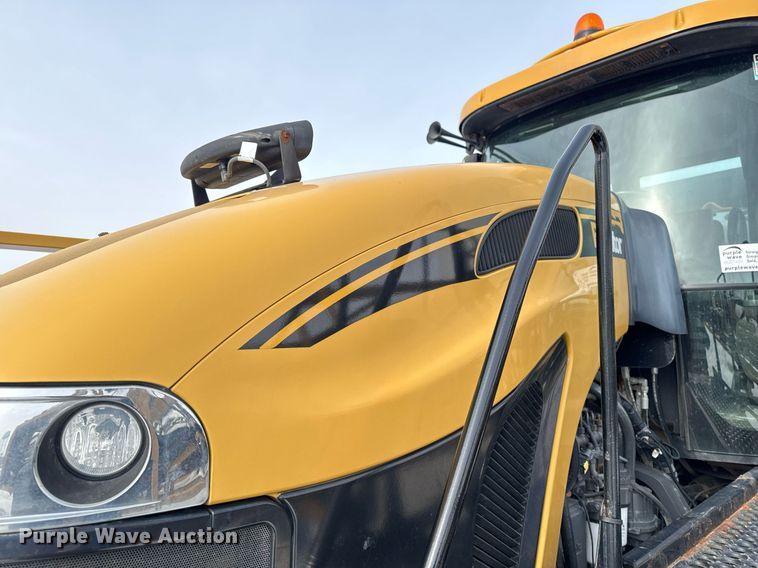 image for item DW2469 2014 RoGator RG1300 sprayer