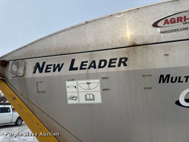 image for item DW2469 2014 RoGator RG1300 sprayer