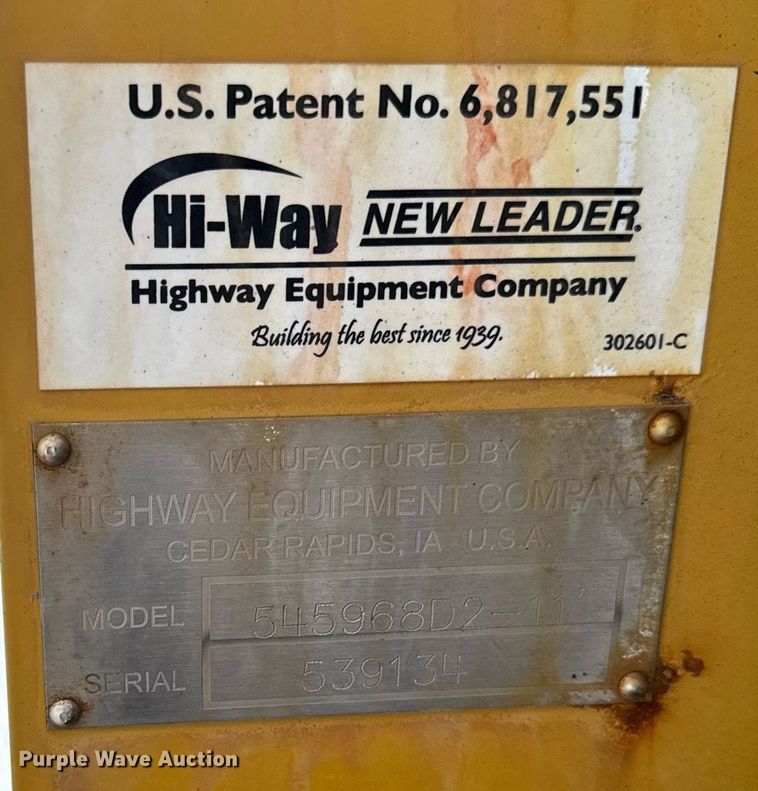 image for item DW2469 2014 RoGator RG1300 sprayer