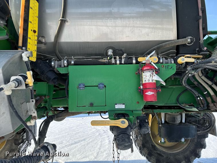 image for item DW2474 2014 John Deere R4038 sprayer