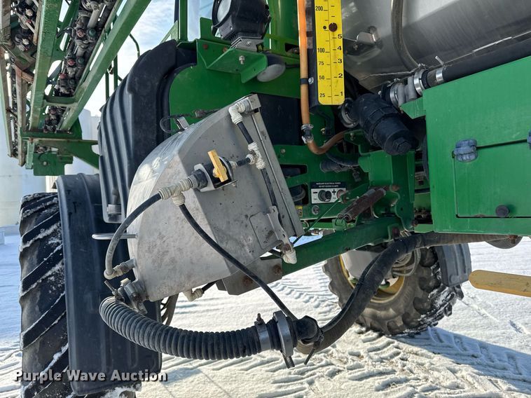 image for item DW2474 2014 John Deere R4038 sprayer