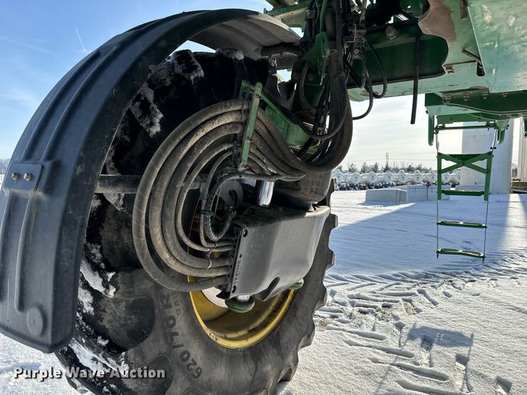 image for item DW2474 2014 John Deere R4038 sprayer
