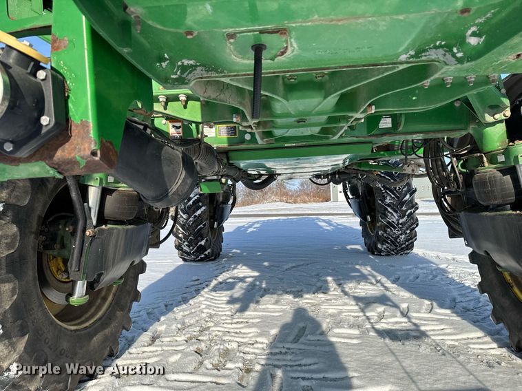 image for item DW2474 2014 John Deere R4038 sprayer