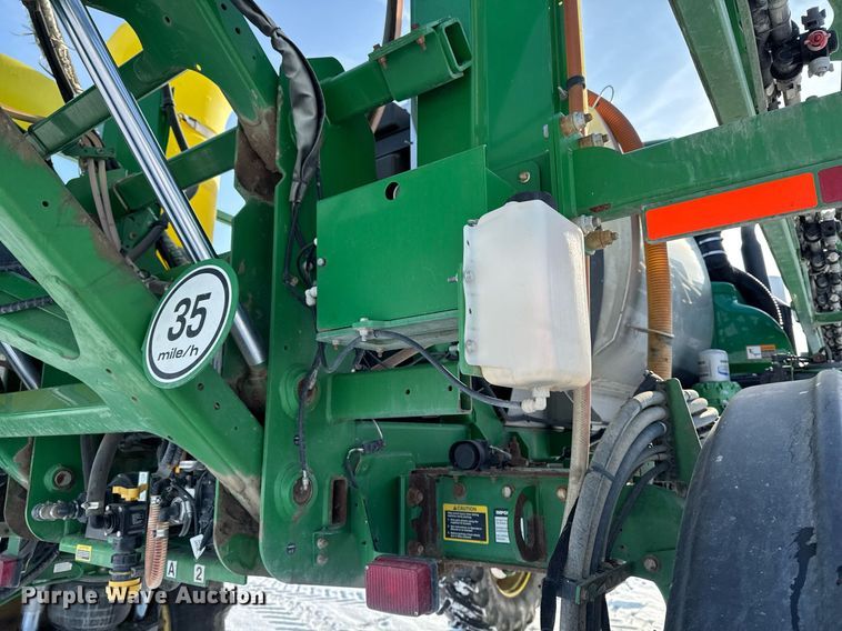 image for item DW2474 2014 John Deere R4038 sprayer