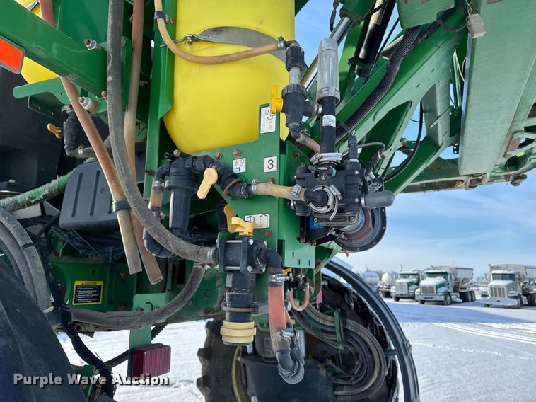image for item DW2474 2014 John Deere R4038 sprayer