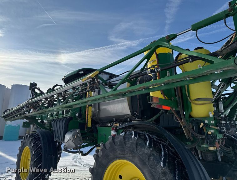image for item DW2474 2014 John Deere R4038 sprayer