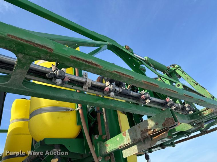 image for item DW2474 2014 John Deere R4038 sprayer