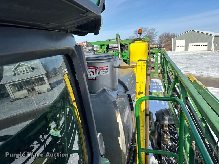 image for item DW2474 2014 John Deere R4038 sprayer