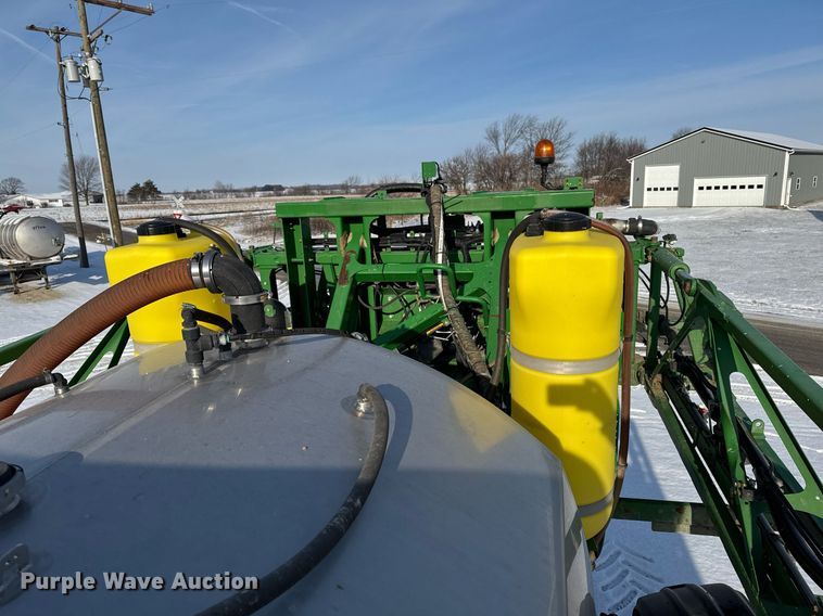 image for item DW2474 2014 John Deere R4038 sprayer