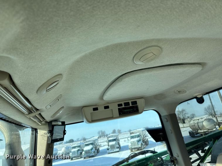 image for item DW2474 2014 John Deere R4038 sprayer