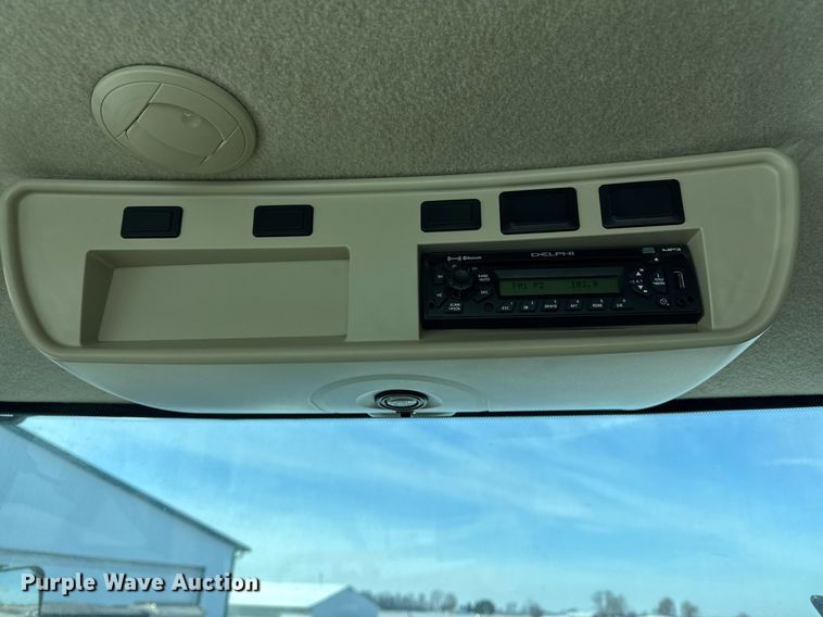 image for item DW2474 2014 John Deere R4038 sprayer